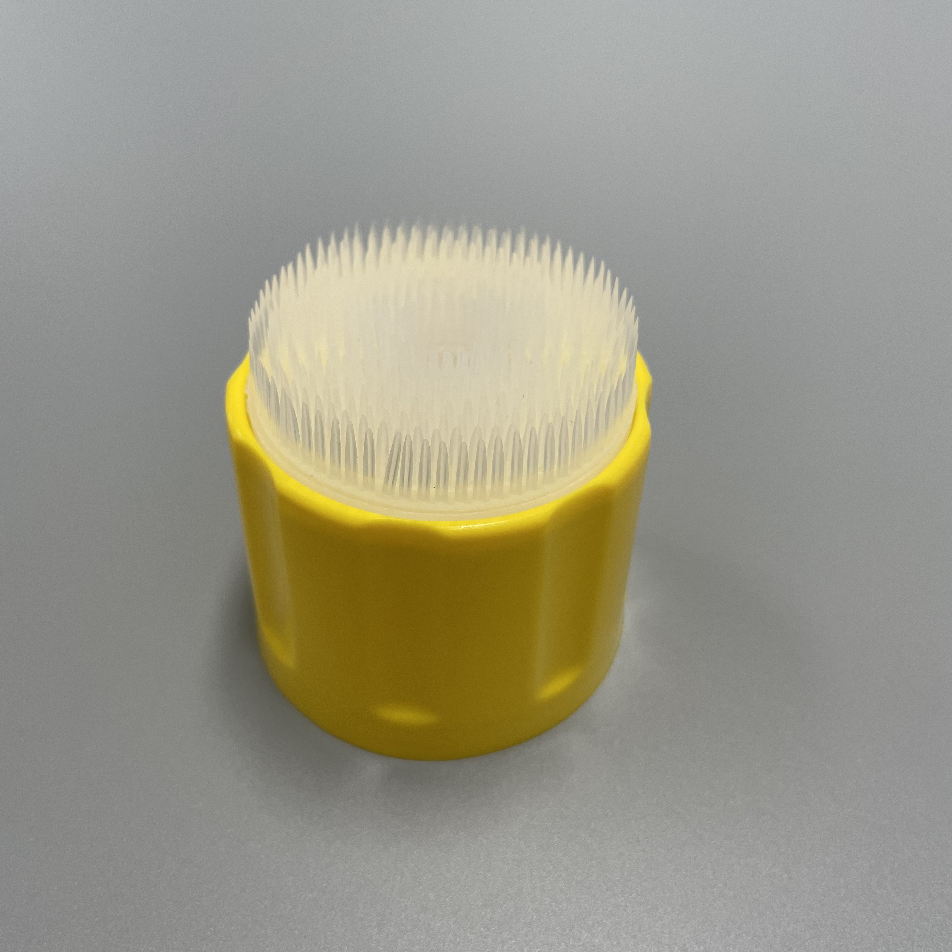 Plastic Aerosol Brush Cup for Car Clean Products